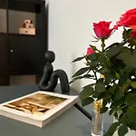 Central 2 Bedroom Kennington House