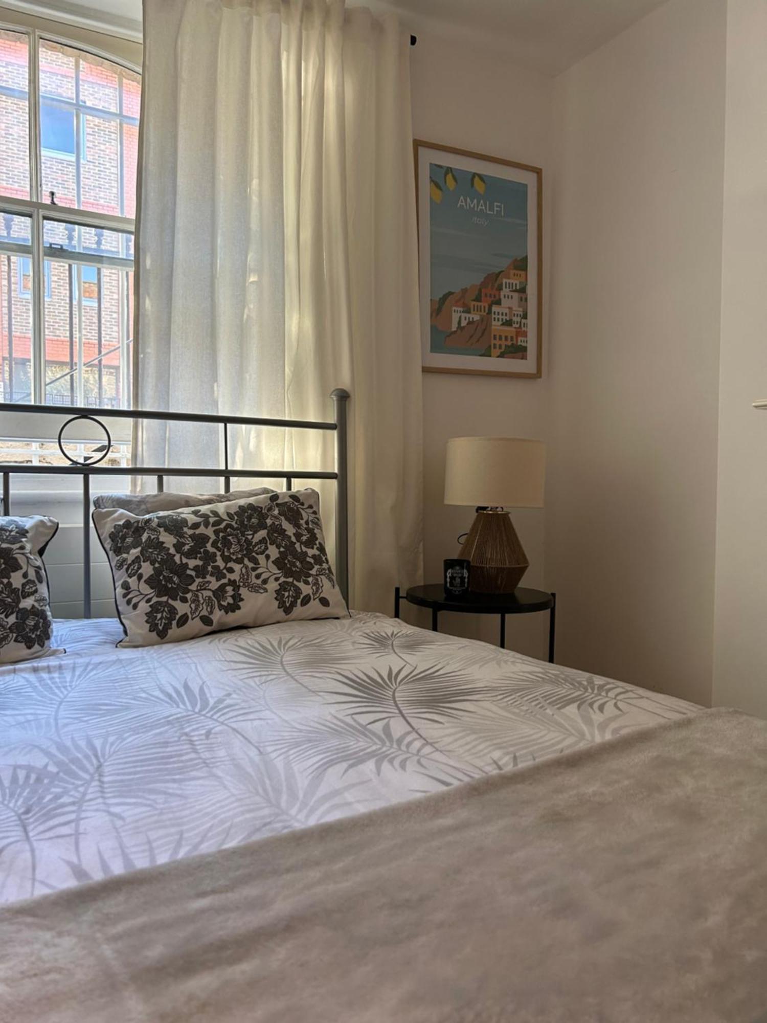 Appartamento 2 Bedroom Kennington House Londra